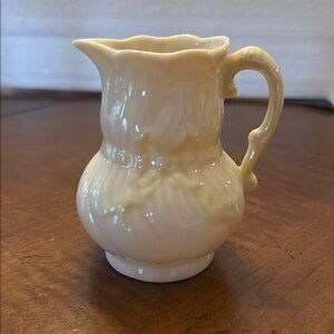 Belleek Fine Porcelain Ribbon Creamer 1st Gold Mark 1980-1993